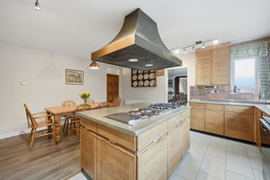 Breakfast kitchen- click for photo gallery